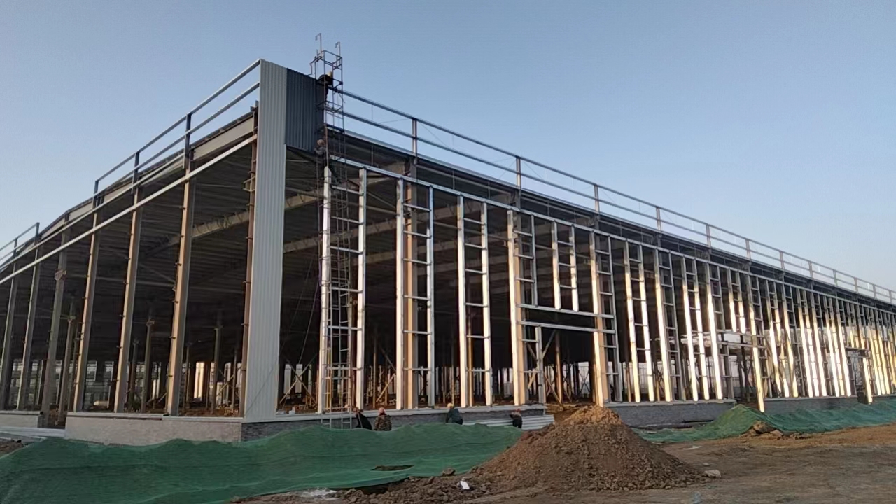 钢结构厂房  厂房墙板  钢结构加工安装 衡水钢结构厂家 金鼎钢构  13131801767